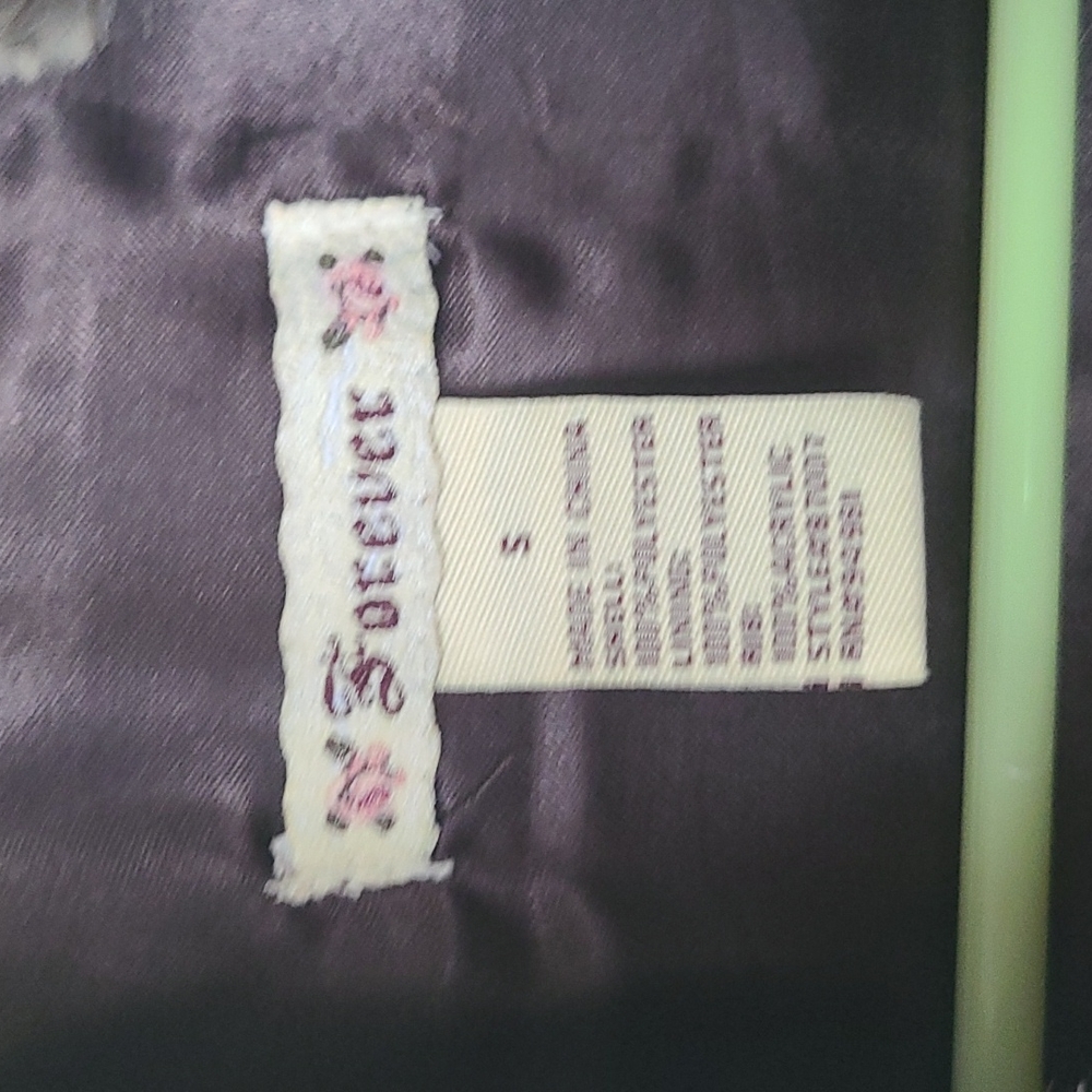 Sweater vest with fur - Picture 4 of 6